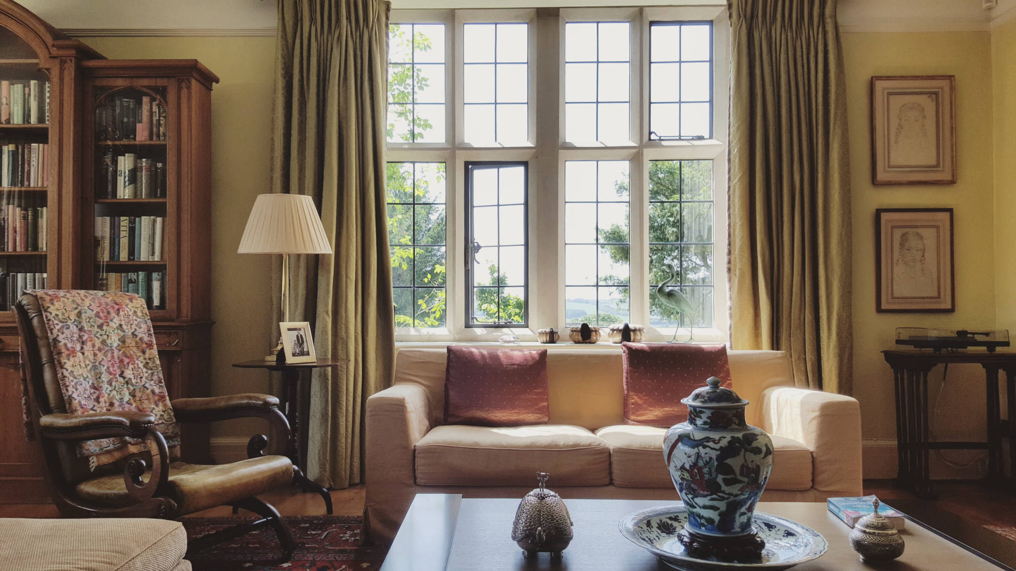Sitting Room at Amiradou Cotswolds by Brian Theng | Amiradou Collection